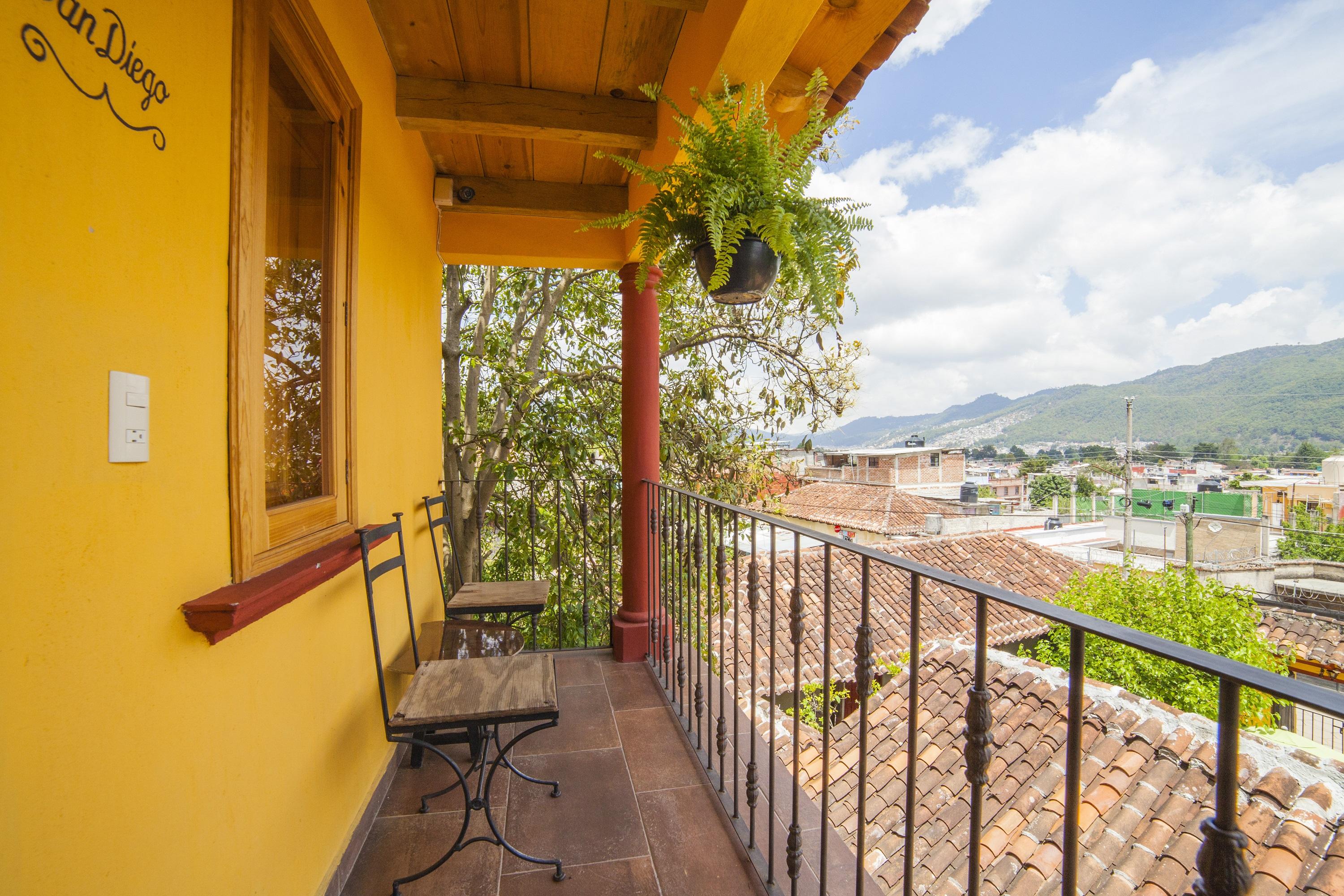Hotel Adobe Y Teja San Cristobal de las Casas Exterior photo
